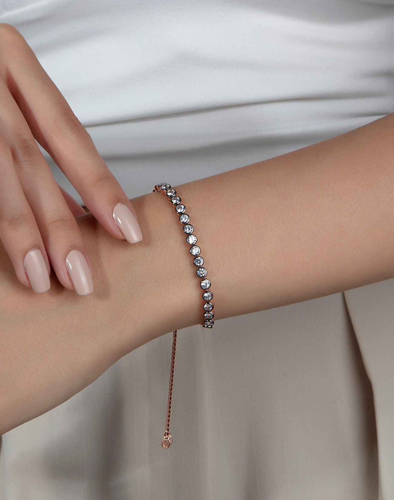 Elmas Montürü Sıvama Taşlı Su Yolu Asansörlü Bileklik