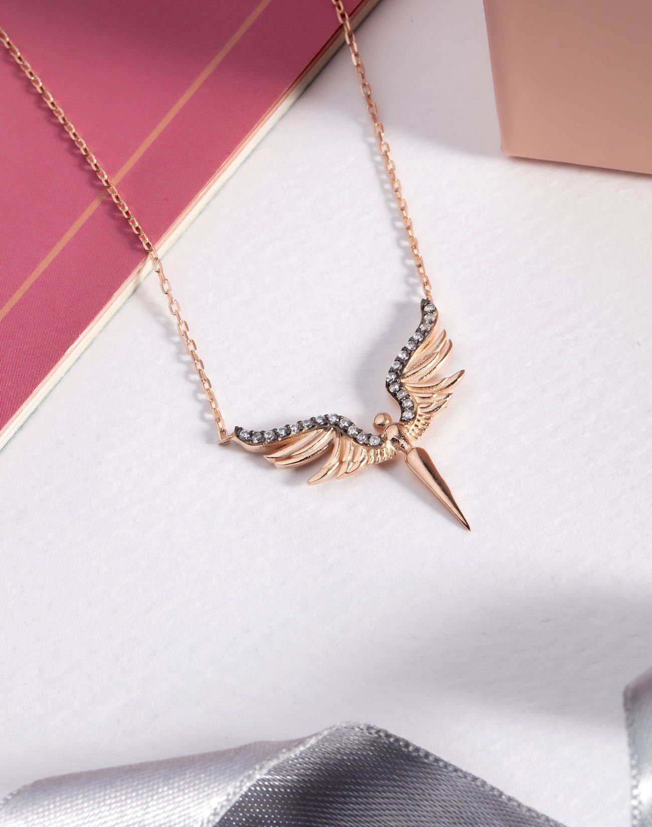 Mikail Meleği Kadın Gümüş Kolye