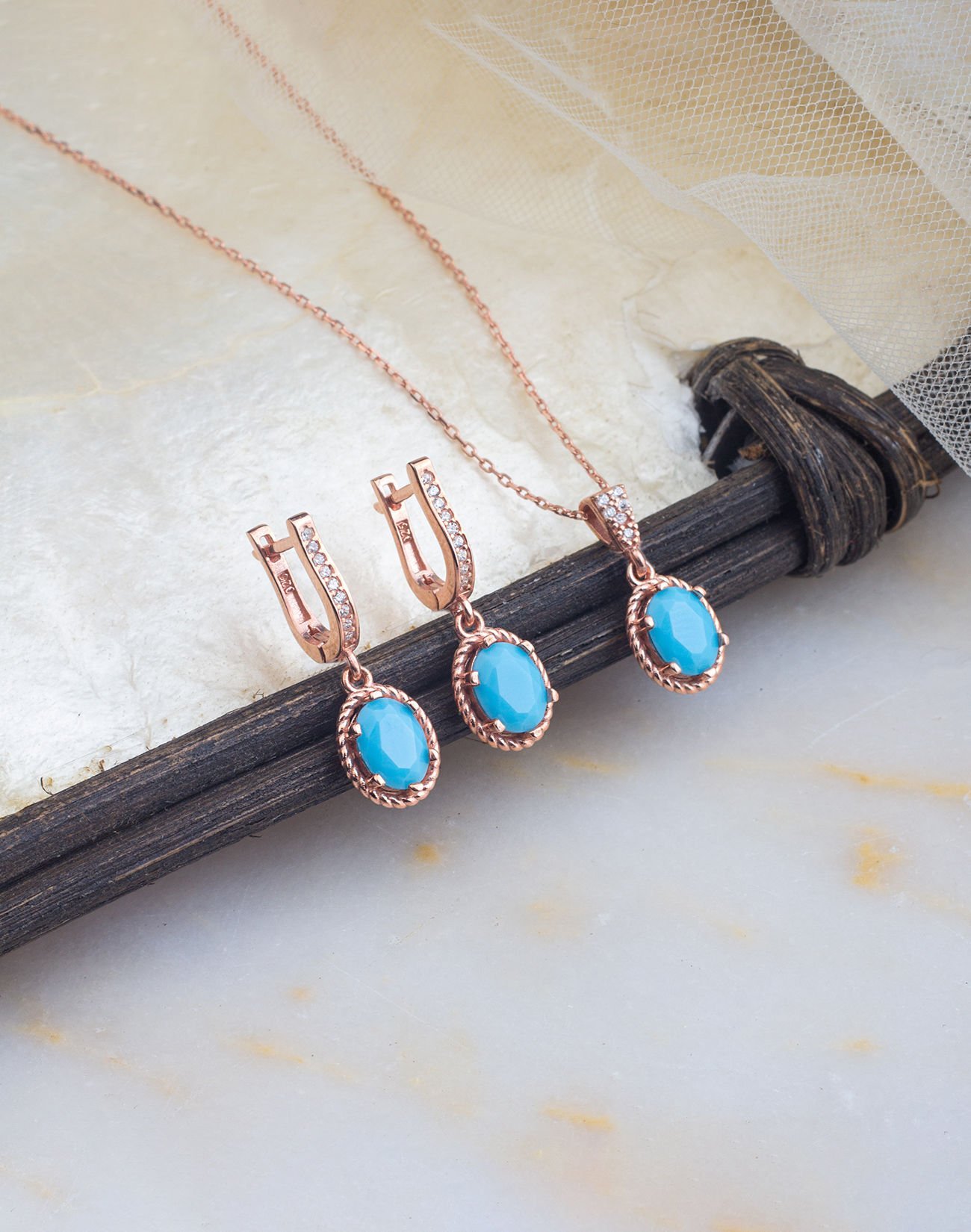 925 Ayar Firuze Taşlı Zarif Oval Gümüş Kolye Küpe Kombin