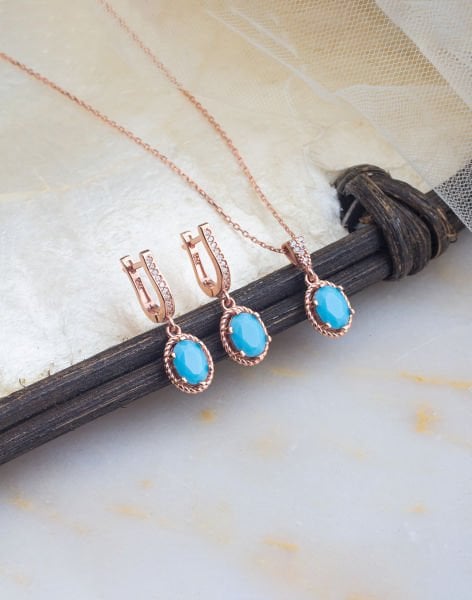 925 Ayar Firuze Taşlı Zarif Oval Gümüş Kolye Küpe Kombin