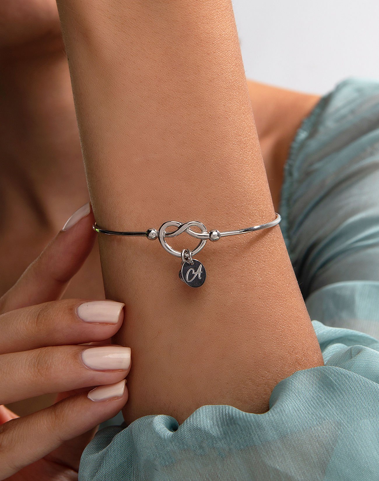 Doğum Taşı ve Harf Sallantılı El işçiliği Gümüş Bileklik Rodyum Kaplama