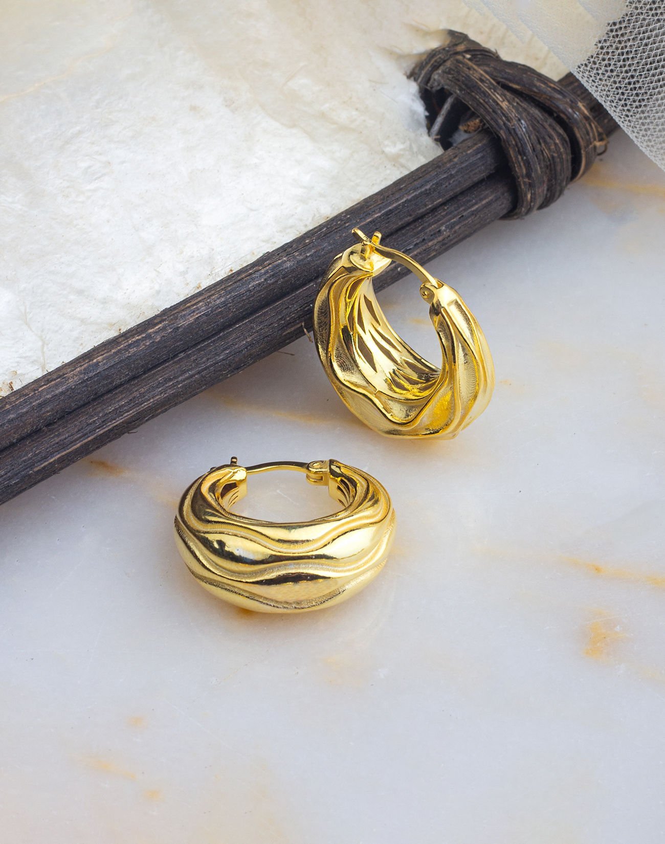 925 Ayar Gümüş Bombeli Halka Küpe