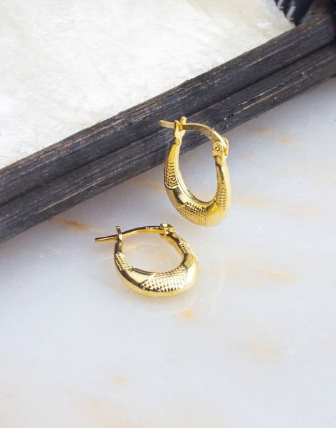 925 Ayar Oval Motifli Gümüş Küpe