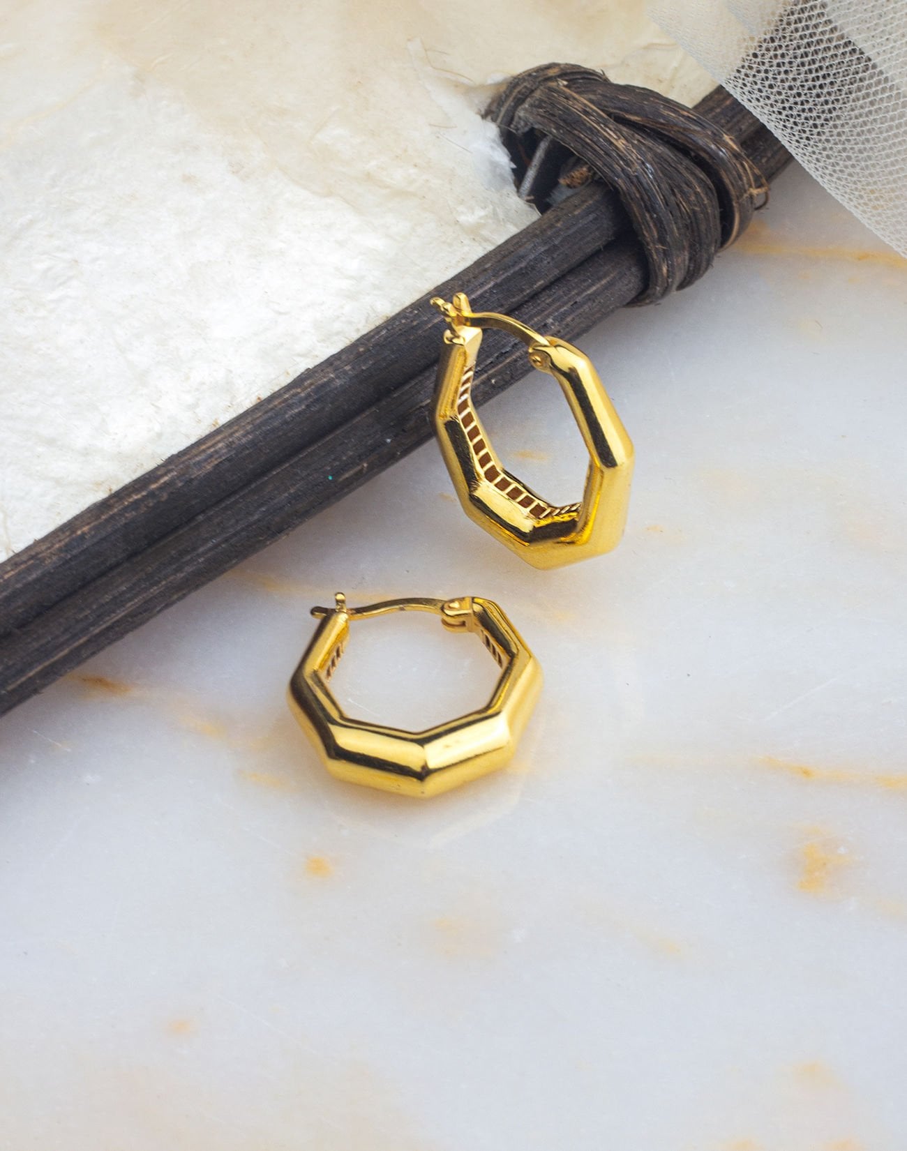 925 Ayar Altıgen Model Gümüş Küpe