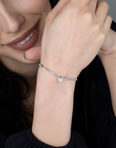 Kelebek Sallantılı Gümüş Bileklik Rodyum Kaplama