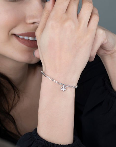Kar Tanesi Sallantılı Gümüş Bileklik Rodyum Kaplama