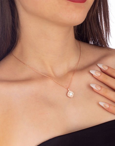 925 Ayar Gümüş Opal Taşlı Sultan Kolye BEYAZ