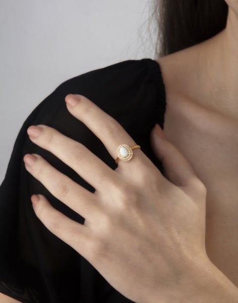 Çift Sıra Beyaz Opal Taşlı Gümüş Yüzük