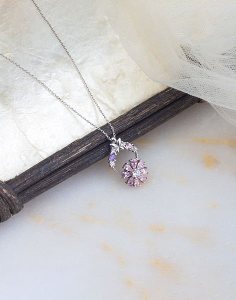 925 Ayar Gümüş Kelebek Dönen Çiçekli Kolye