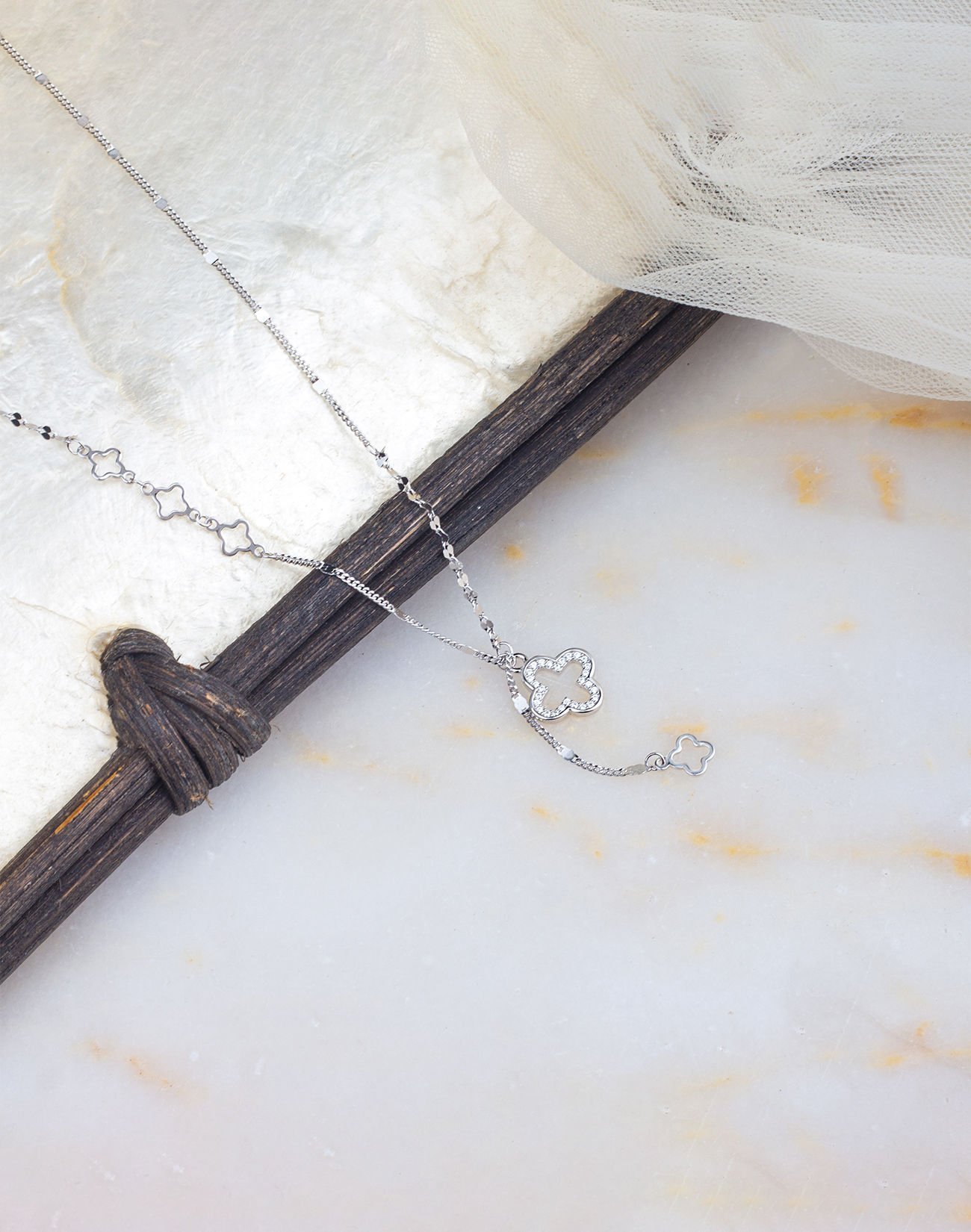 925 Ayar Gümüş Işıltılı Dört Yapraklı Yonca Kolye