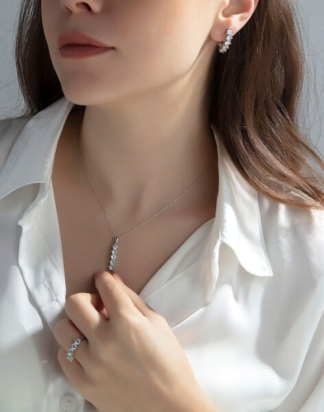 Beş Taş  Gümüş Takı Seti 18 - Rodyum Kaplama