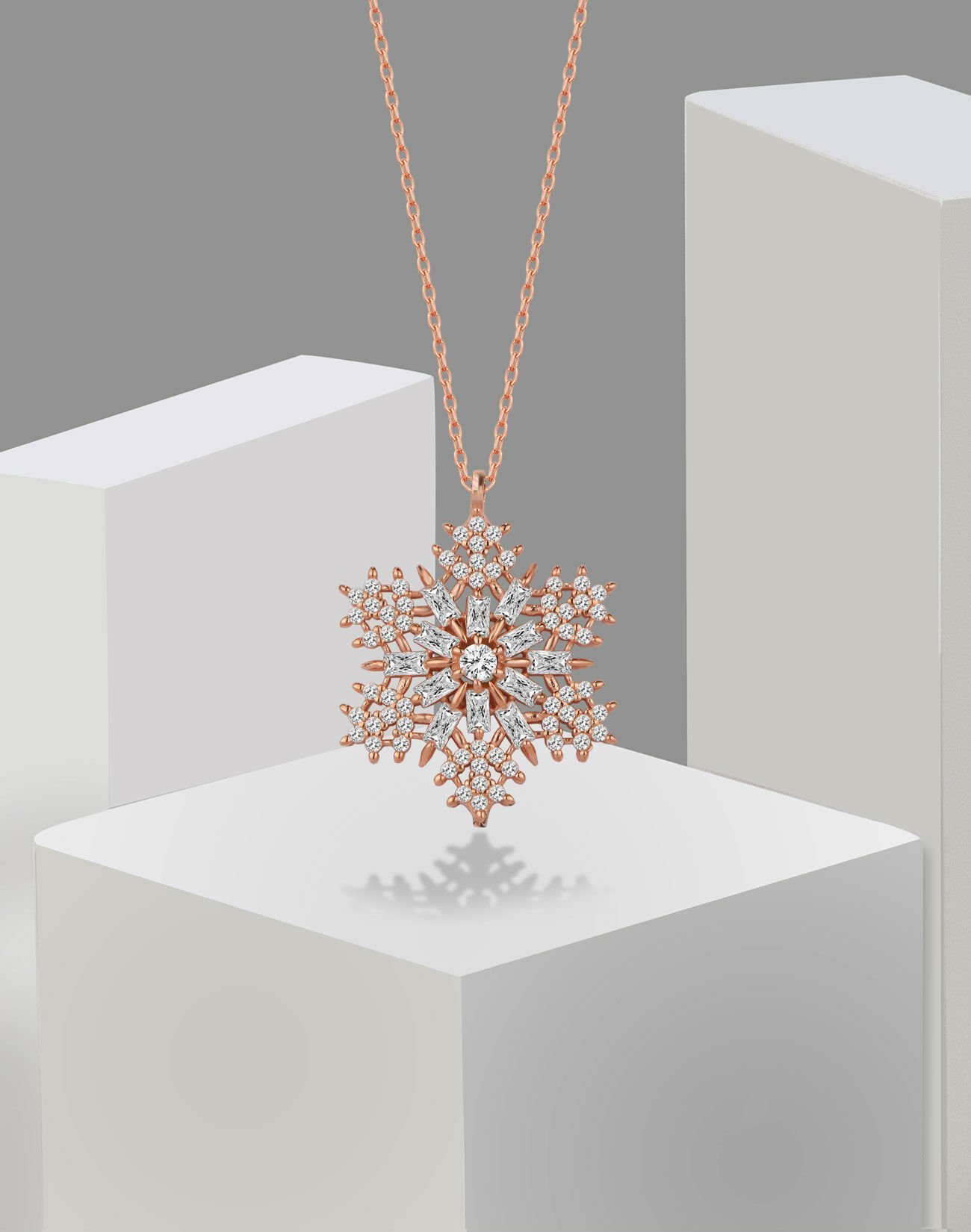 925 Ayar Gümüş Baget Taşlı Kar Tanesi Kolye