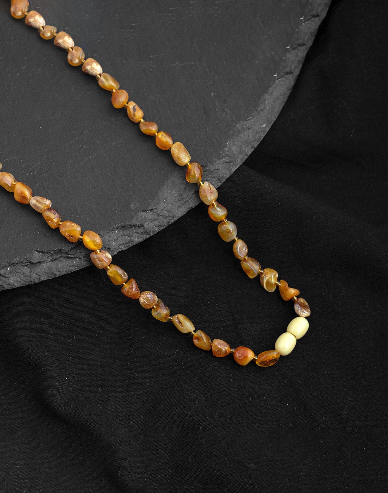 Yetişkin Kehribar Kolye