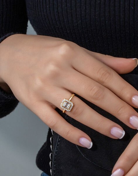 Pırlanta Modeli Baget Taşlı Gümüş Yüzük 14 - 14 Ayar Altın Kaplama