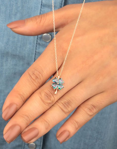 Mistik Topaz Taşlı Gümüş Yonca Kolye