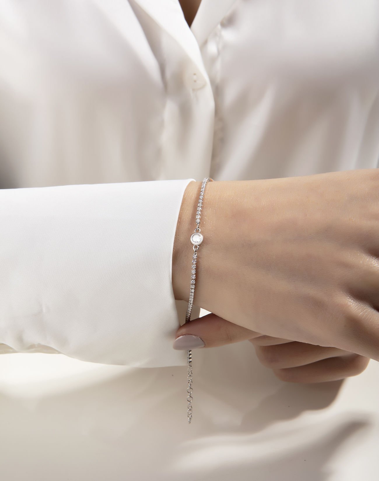 Su Yolu Tasarımı Gümüş Tek Taş Bileklik