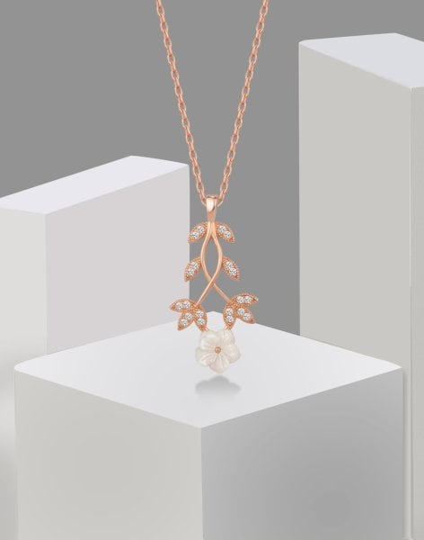 925 Ayar Gümüş Sedef Çiçekli Kolye