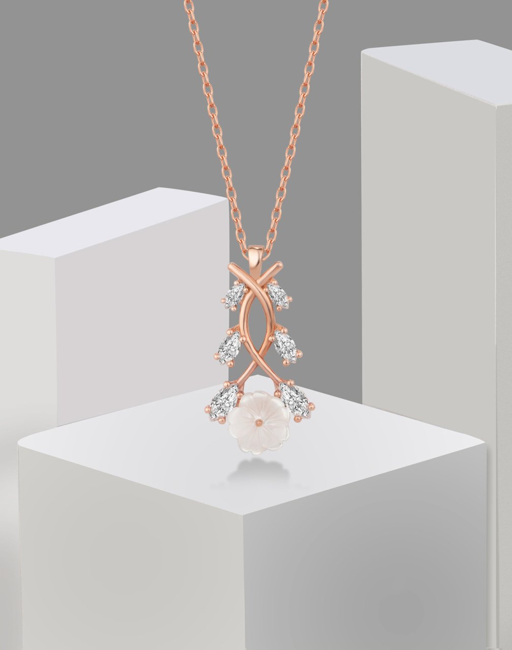 Markiz Taşlı Sedef Çiçeği Gümüş Kolye