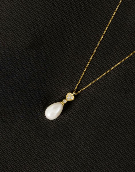 925 Ayar Gümüş Zirkon Taşlı Kalpli Damla İnci Kolye