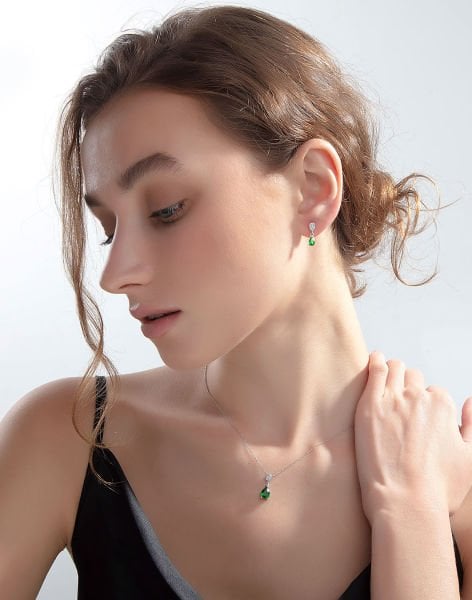 Yeşil Damla Taşlı Pırlanta Modeli Gümüş Set