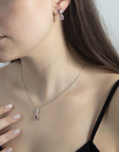 Markiz Pırlanta Modeli Damla Taş Sallantılı Takı Seti KIRMIZI