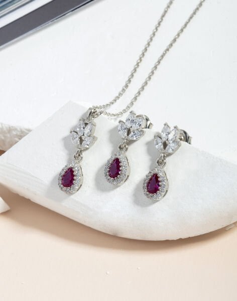 Markiz Pırlanta Modeli Damla Taş Sallantılı Takı Seti KIRMIZI