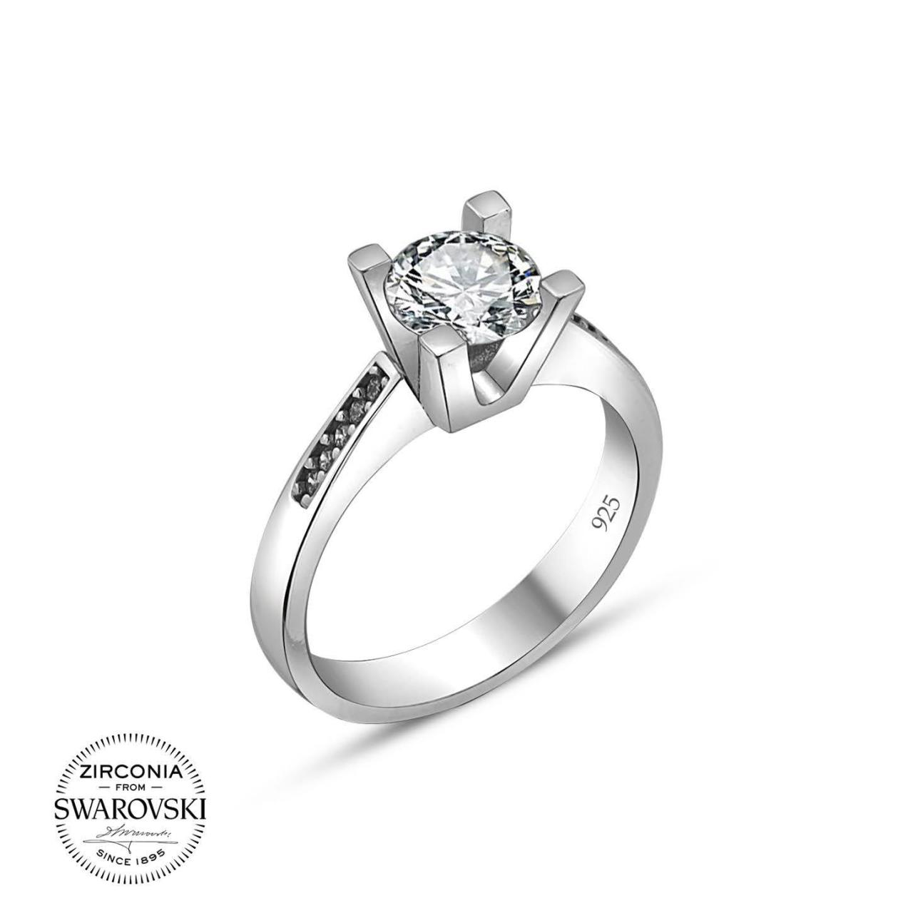 Swarovski Taşlı V Tırnak Gümüş Yüzük