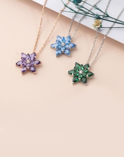 925 Ayar Gümüş Lotus Çiçeği Kolye