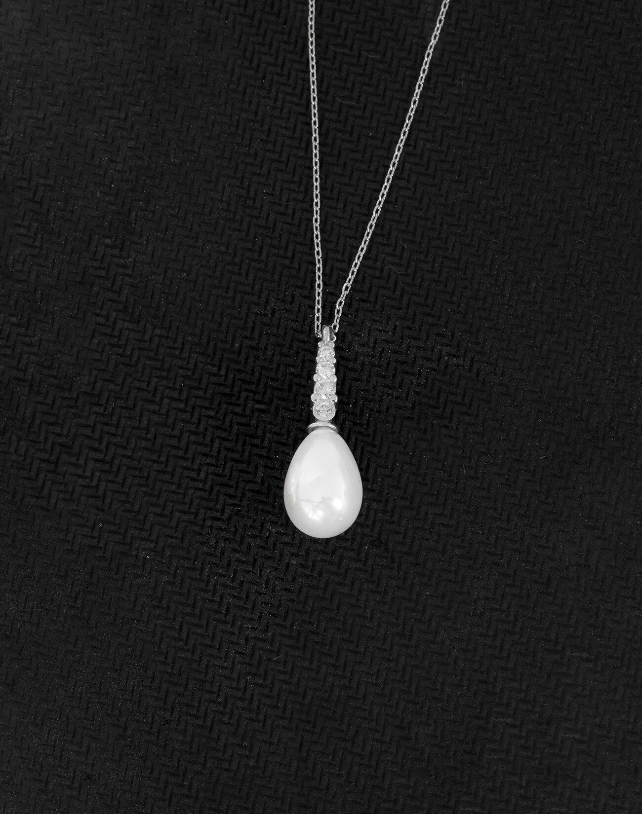 925 Ayar Gümüş Sıra Taşlı Damla İnci Kolye