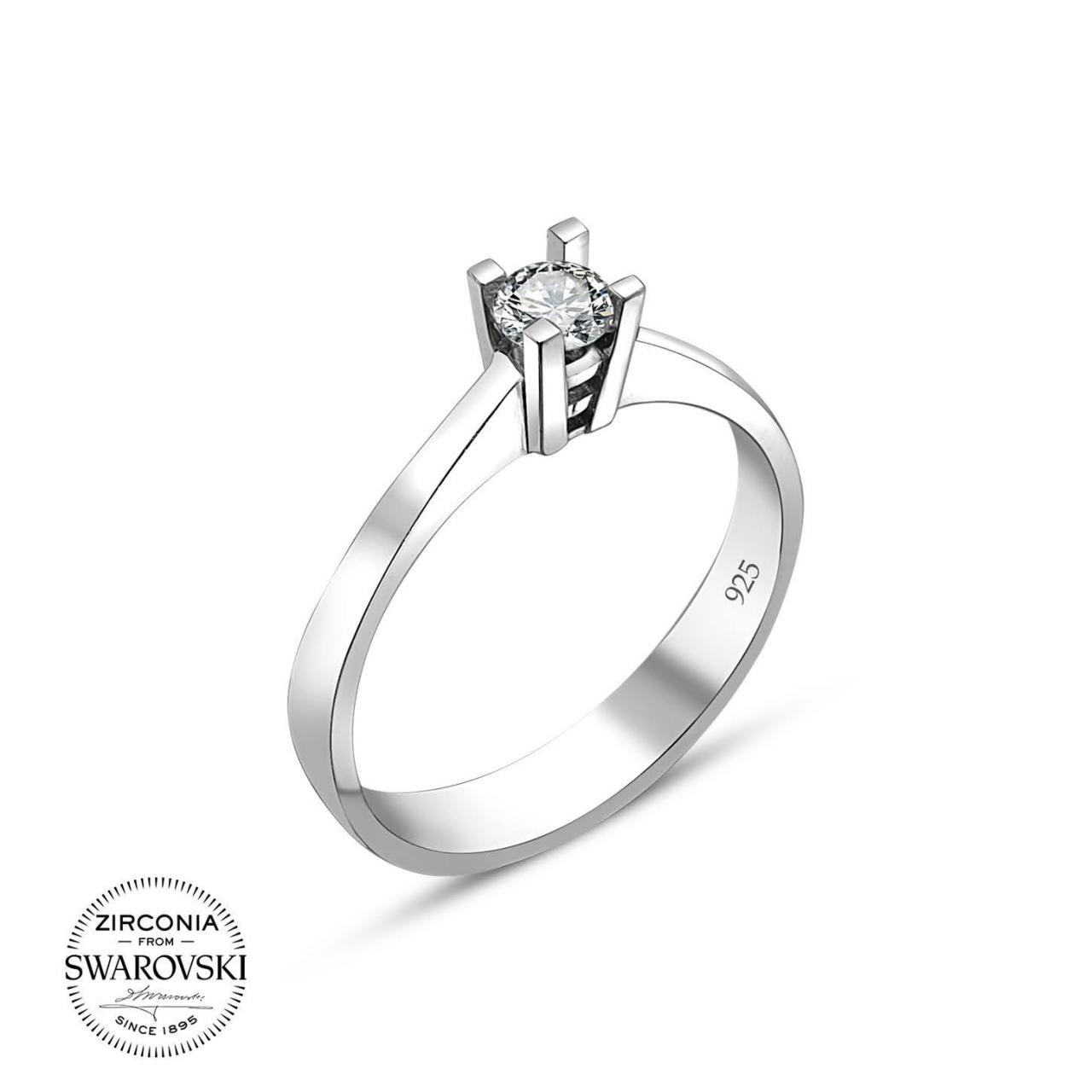 Swarovski Dört Tırnaklı Gümüş Yüzük