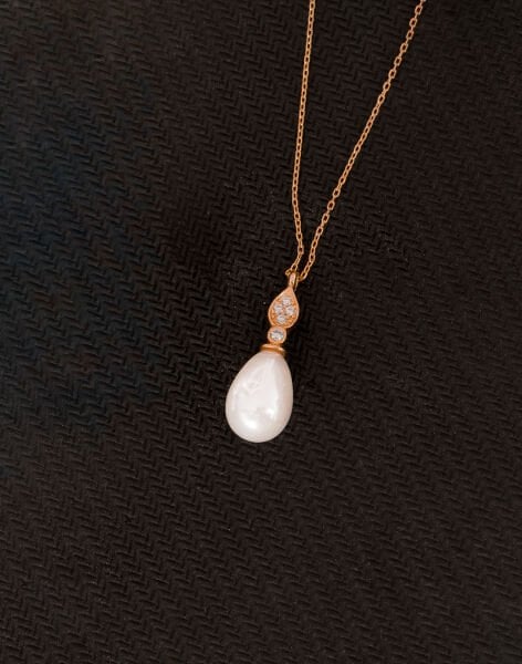 925 Ayar Gümüş Zirkon Taşlı Damla Modeli İnci Kolye