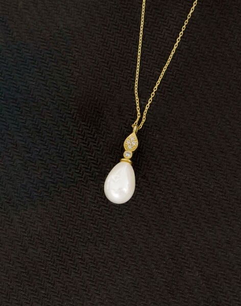 925 Ayar Gümüş Zirkon Taşlı Damla Modeli İnci Kolye