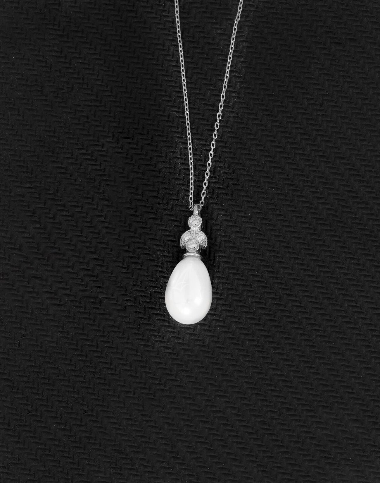 925 Ayar Gümüş Ay Işığı Damla İnci Kolye