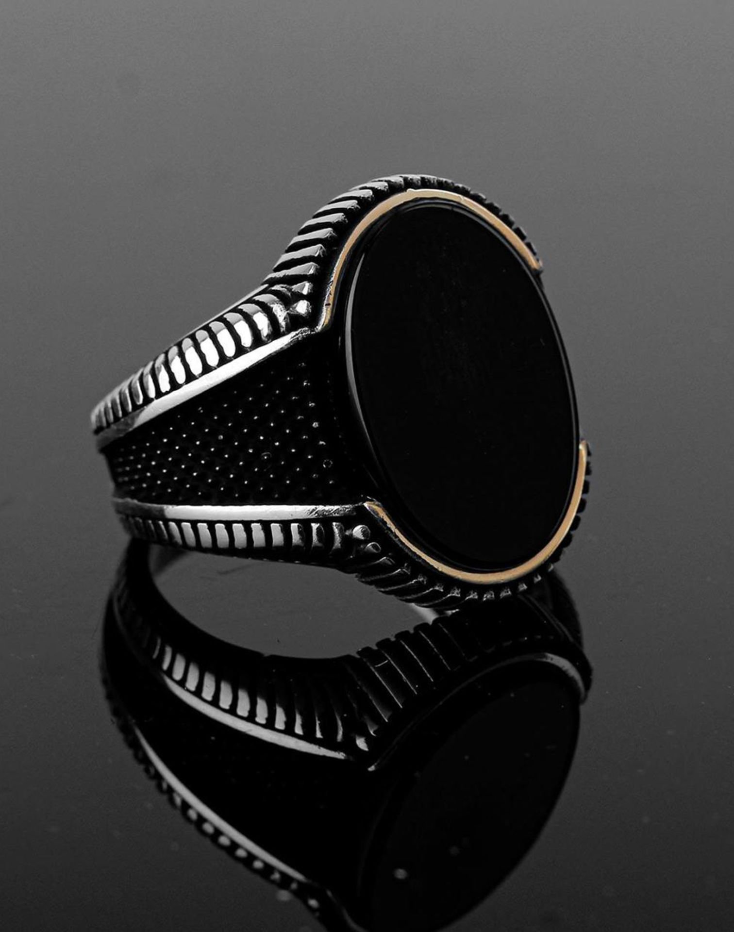 Oval Oniks Taşlı Gümüş Erkek Yüzüğü