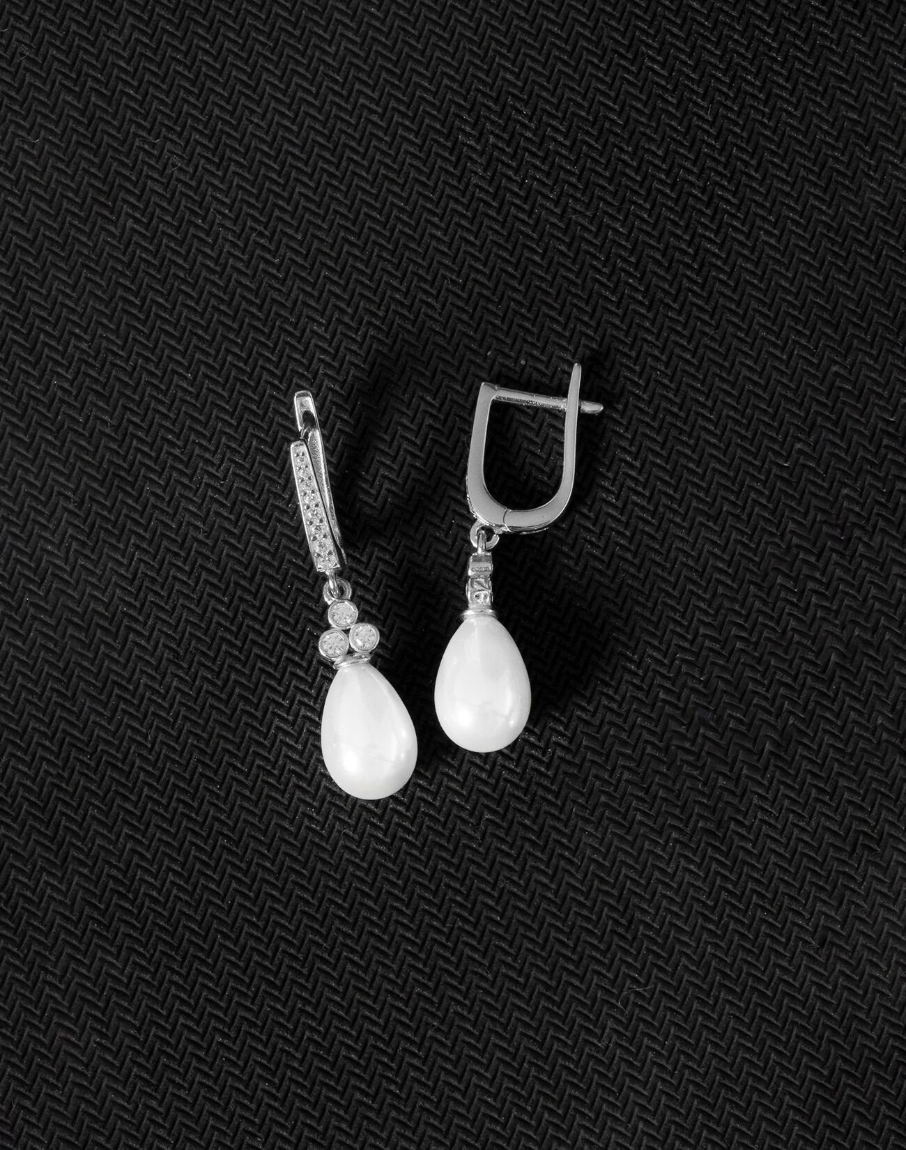 925 Ayar Gümüş Zirkon Taşlı Tria Damla İnci Küpe