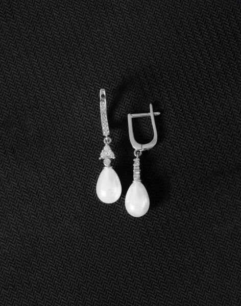 925 Ayar Gümüş Zirkon Taşlı Üçgen Damla İnci Küpe