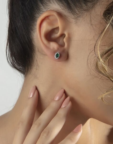 Yeşil Oval Taşlı Gümüş Küpe