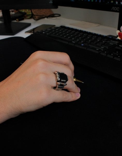 Siyah Taşlı Gümüş Erkek Yüzüğü