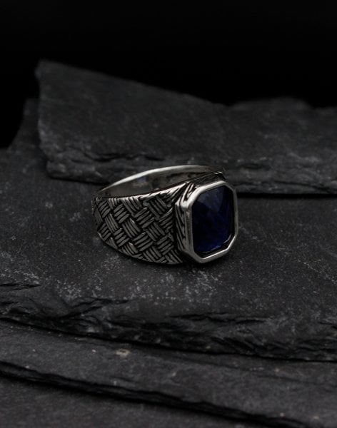 İşlemeli Mavi Gümüş Erkek Yüzüğü