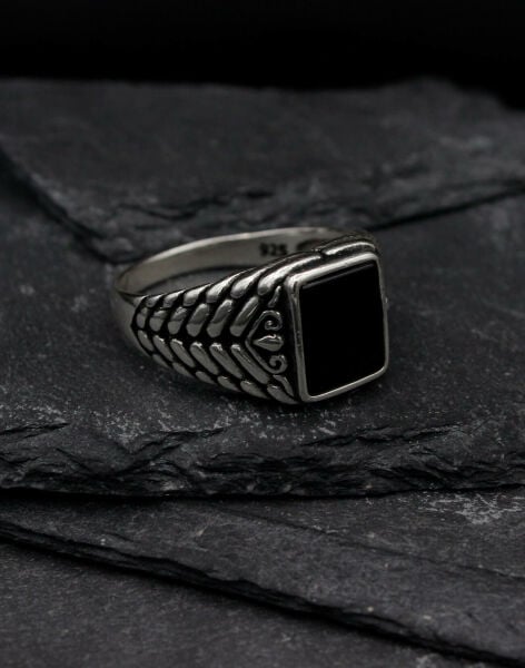 Timsah İşlemeli Gümüş Erkek Yüzüğü