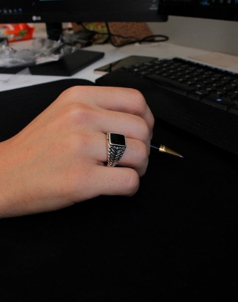 Timsah İşlemeli Gümüş Erkek Yüzüğü