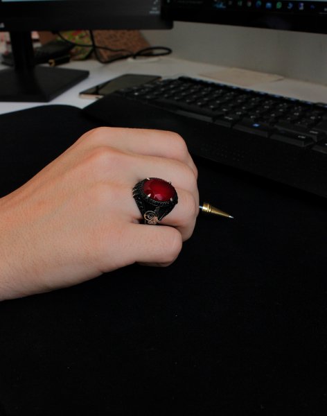 Tuğra İşlemeli Bordo Gümüş Erkek Yüzüğü