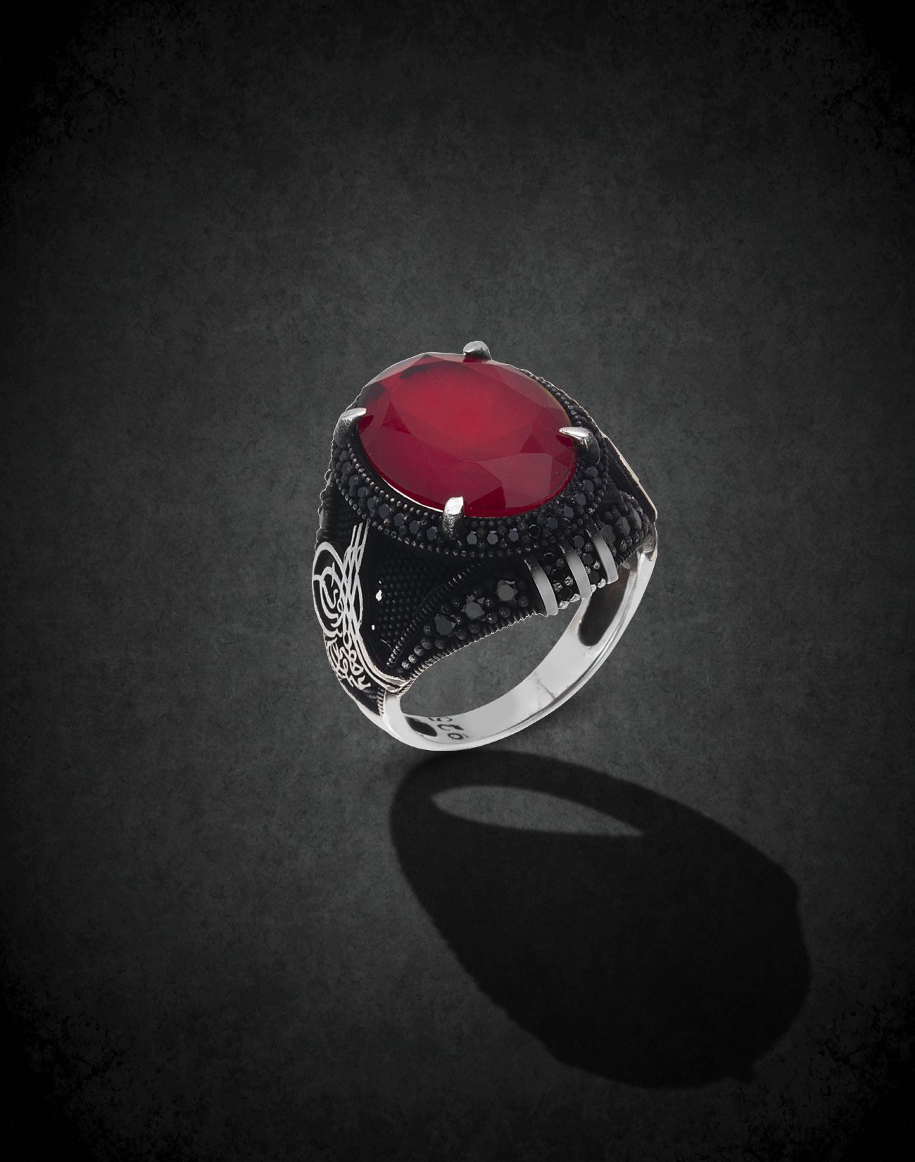 Tuğra İşlemeli Bordo Gümüş Erkek Yüzüğü