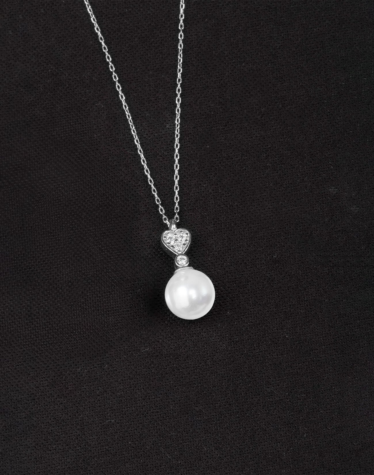 925 Ayar Gümüş Zirkon Taşlı Kalpli Küre İnci Kolye