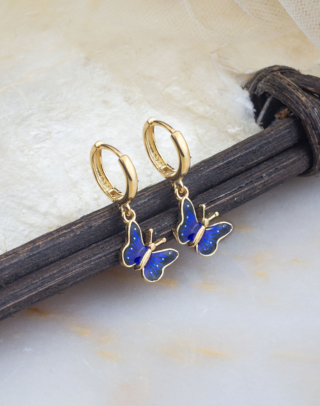 925 Ayar Gümüş Mineli Bahar Kelebeği Sallantılı Çocuk Küpesi