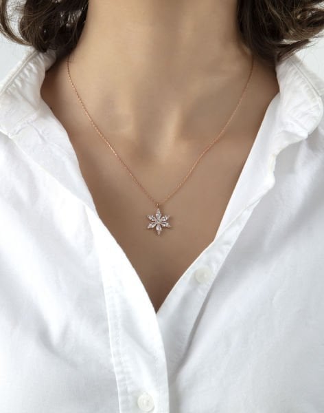 Gümüş Nergis Çiçeği Kolye