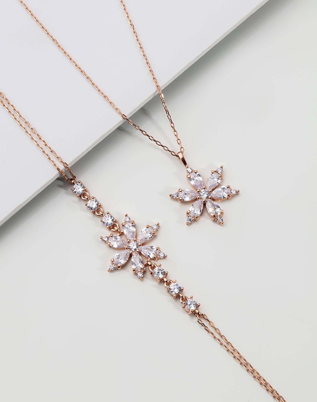 Gümüş Nergis Çiçeği Takı Seti