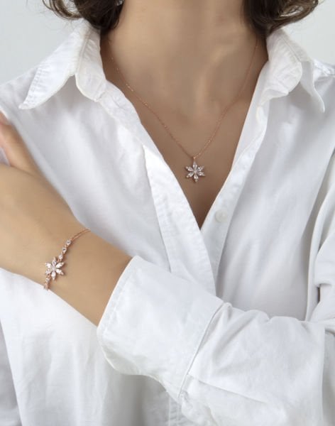 Gümüş Nergis Çiçeği Takı Seti MİSTİK TOPAZ