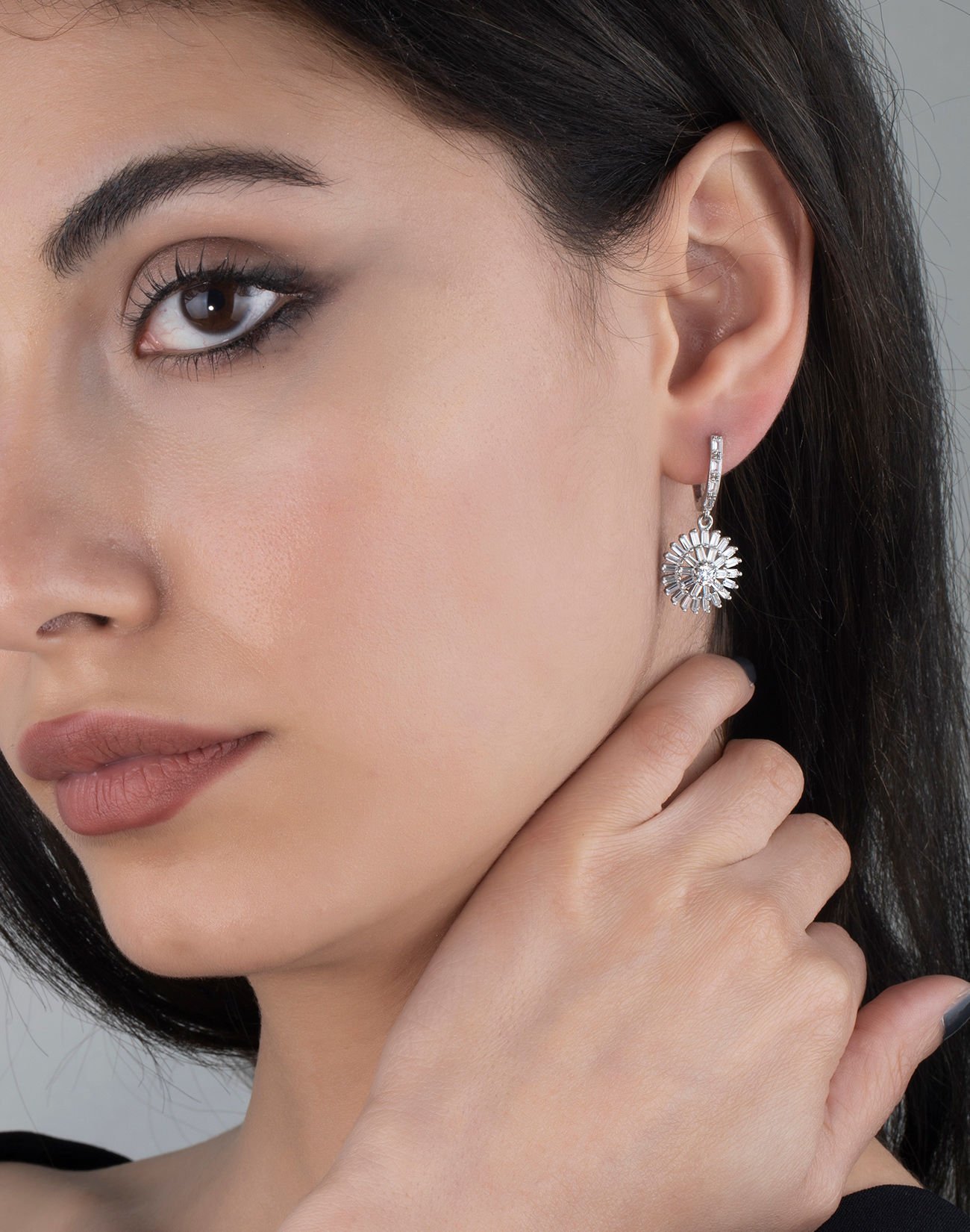 925 Ayar Baget Taşlı Mantar Modeli Gümüş Küpe