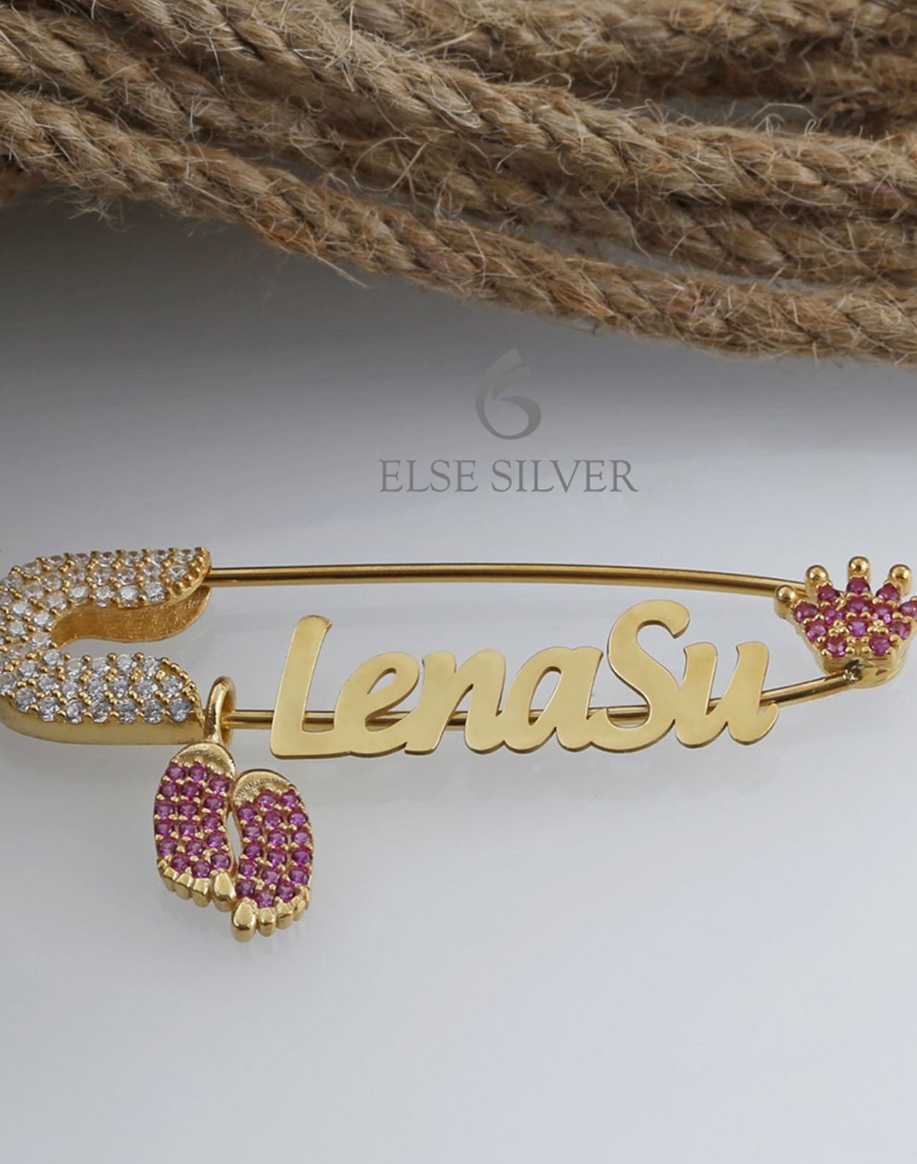 Kişiye Özel Firuze Ayak Firuze Taçlı Gümüş Bebek İğnesi PEMBE